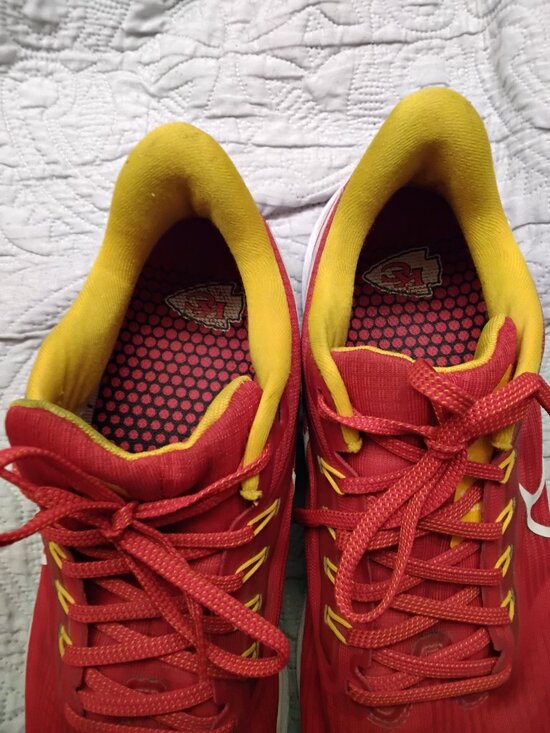 Nike Air Zoom Pegasus 39 - Kansas City Chiefs NFL Special Edition (Size 10.5 main image 6